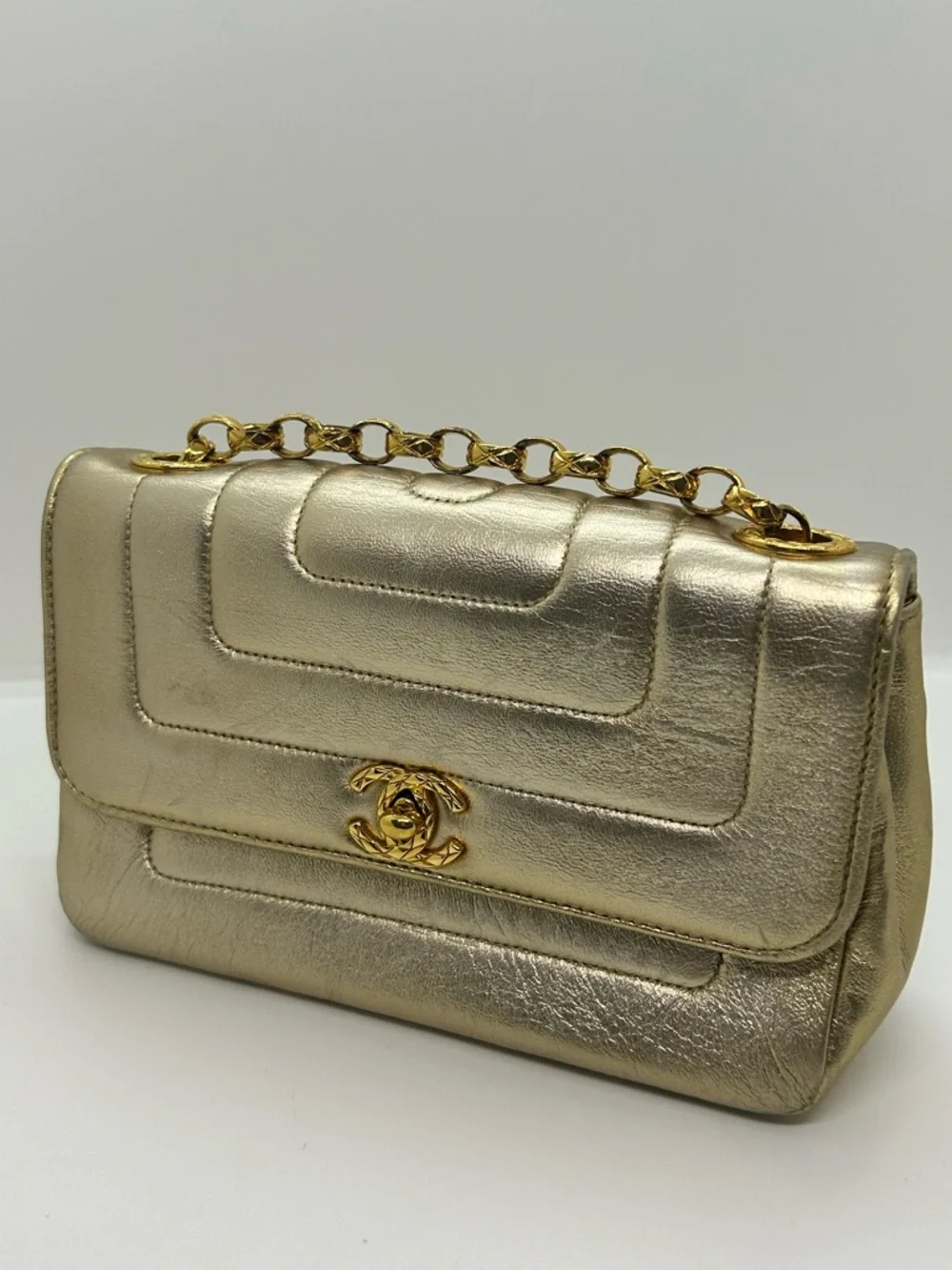 CHANEL Vintage Metallic Gold Vertical Quilt Bijou Chain Mini Border Flap Bag